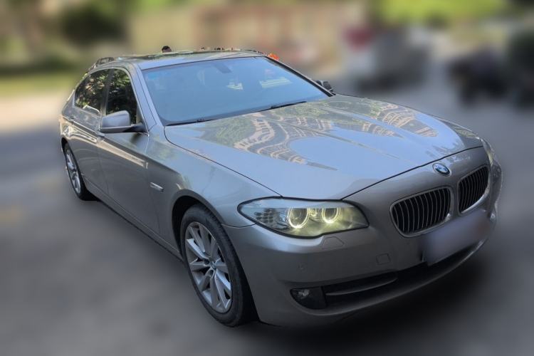 Used BMW 5 Series 2013 530Li Leading Model Front Right 45 Deg