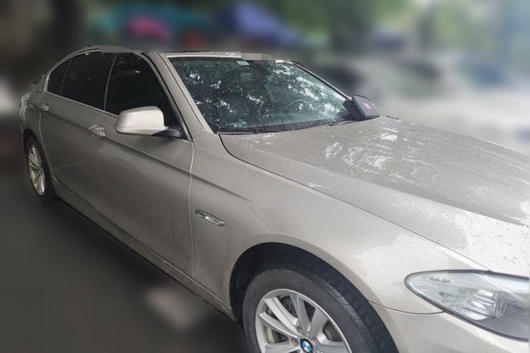 Used BMW 5 Series 2013 525Li Luxury Model Front Right 45 Deg
