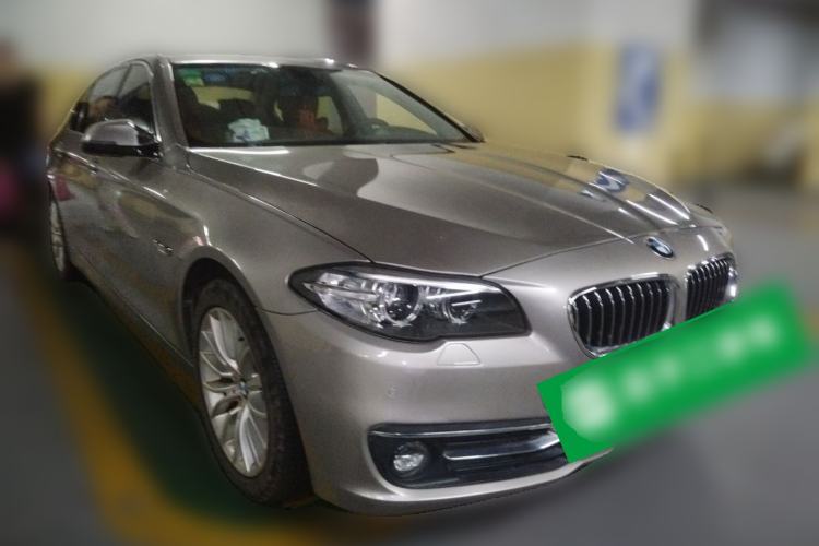 Used BMW 5 Series 2013 525Li Leading Model Front Right 45 Deg