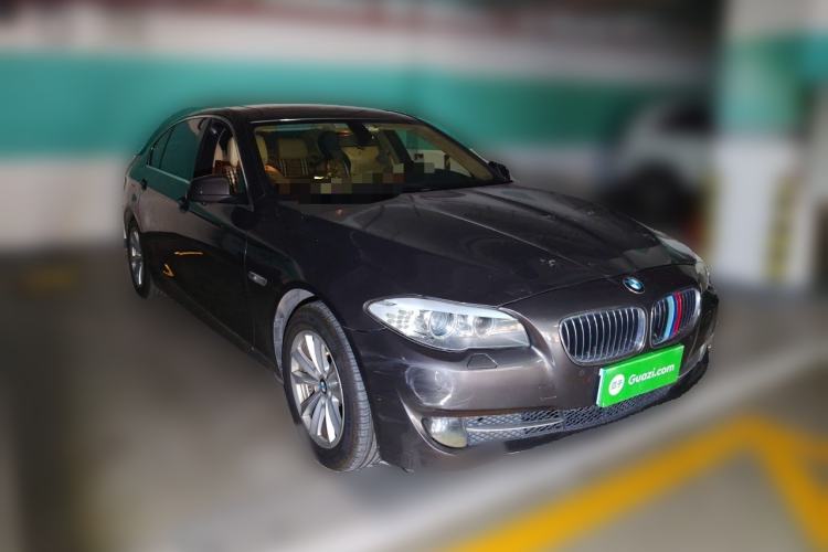 Used BMW 5 Series 2013 525Li Leading Model Front Right 45 Deg