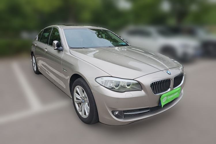 Used BMW 5 Series 2013 525Li Luxury Model Front Right 45 Deg