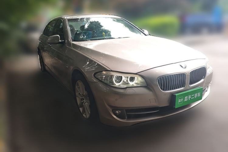 Used BMW 5 Series 2013 530Li Luxury Model Front Right 45 Deg