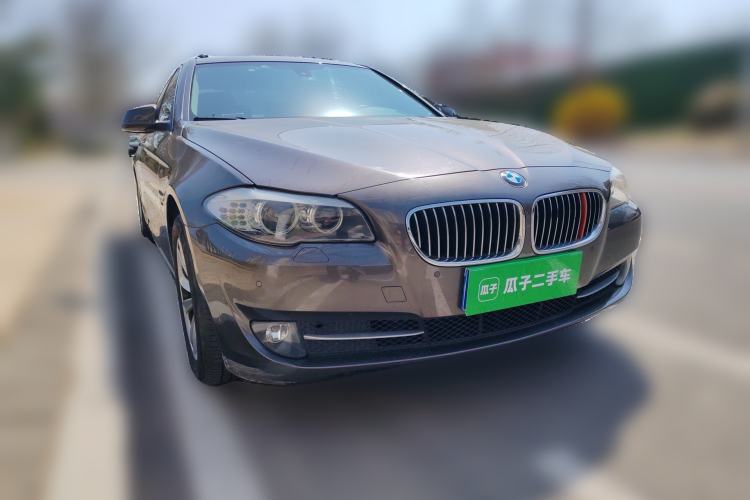 Used BMW 5 Series 2013 525Li Leading Model Front Right 45 Deg