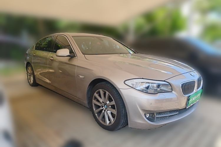 Used BMW 5 Series 2013 530Li Leading Model Front Right 45 Deg