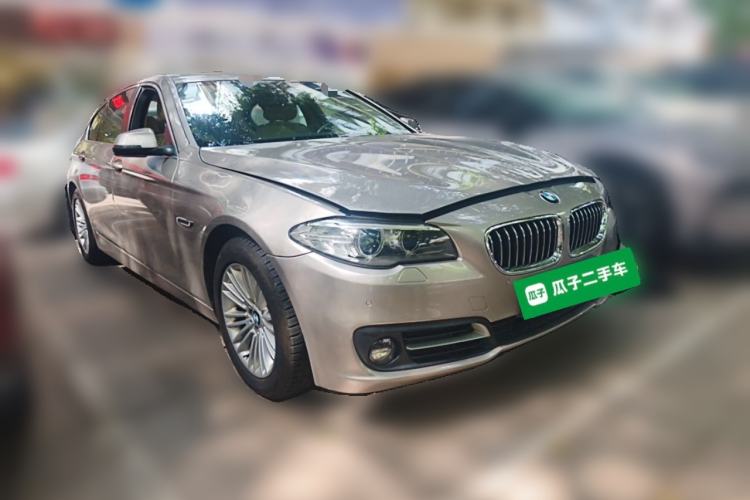 Used BMW 5 Series 2013 525Li Leading Model Front Right 45 Deg