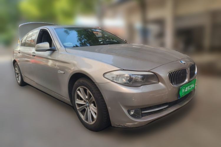 Used BMW 5 Series 2013 520i Elegant Edition Front Right 45 Deg