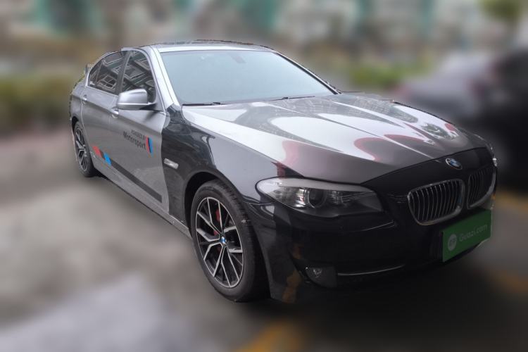 Used BMW 5 Series 2013 530Li Luxury Model Front Right 45 Deg