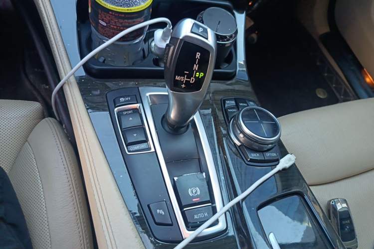 Used BMW 5 Series 2013 530Li Luxury Model Gear Lever