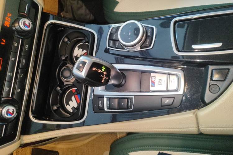 Used BMW 5 Series 2013 520Li Elegant Edition Gear Lever