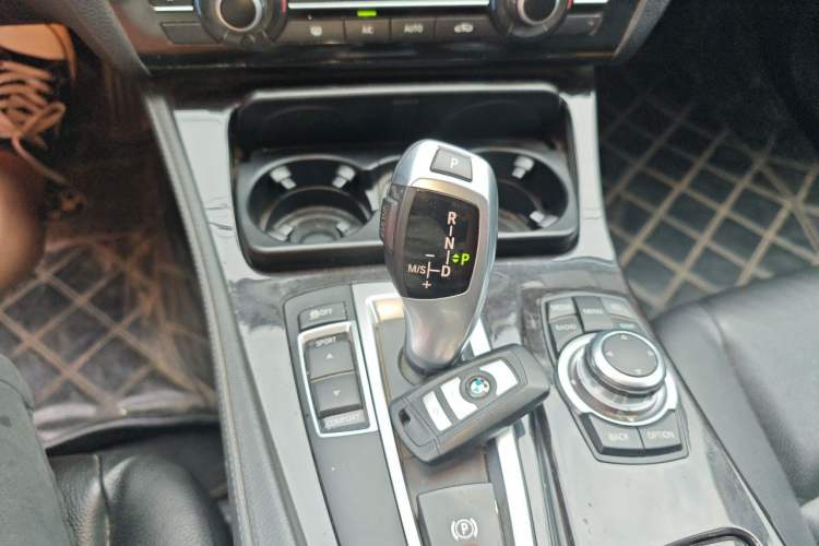 Used BMW 5 Series 2013 525Li Leading Model Gear Lever