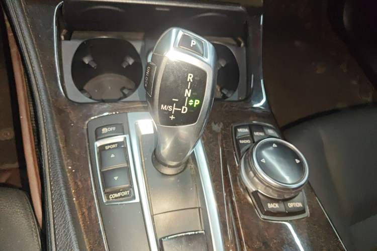 Used BMW 5 Series 2013 530Li Leading Model Gear Lever