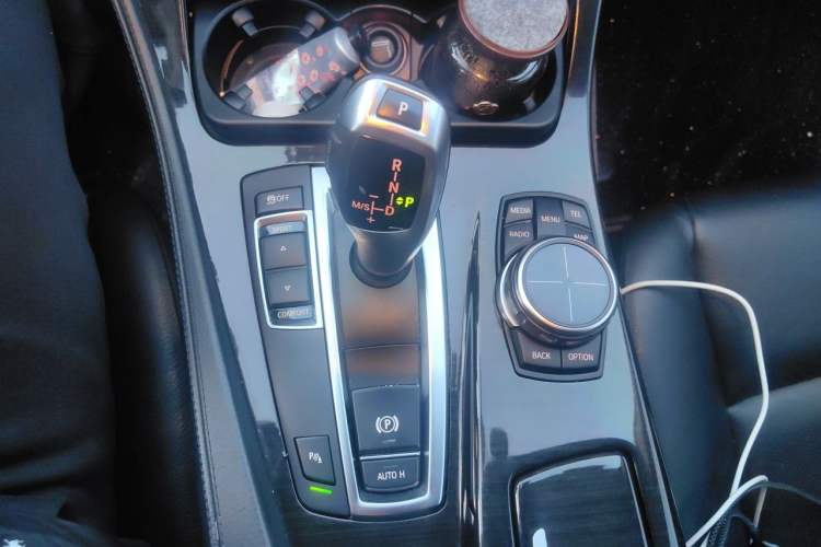 Used BMW 5 Series 2013 530Li Leading Model Gear Lever