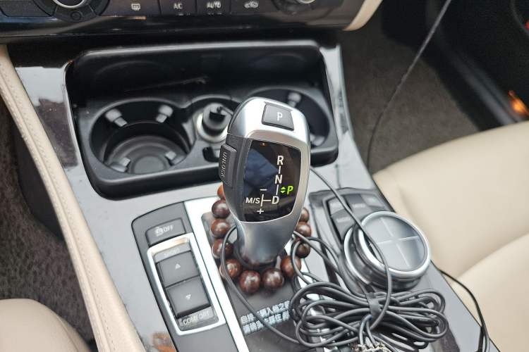 Used BMW 5 Series 2013 525Li Luxury Model Gear Lever