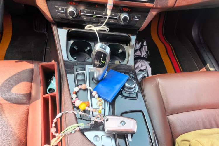 Used BMW 5 Series 2013 525Li Leading Model Gear Lever