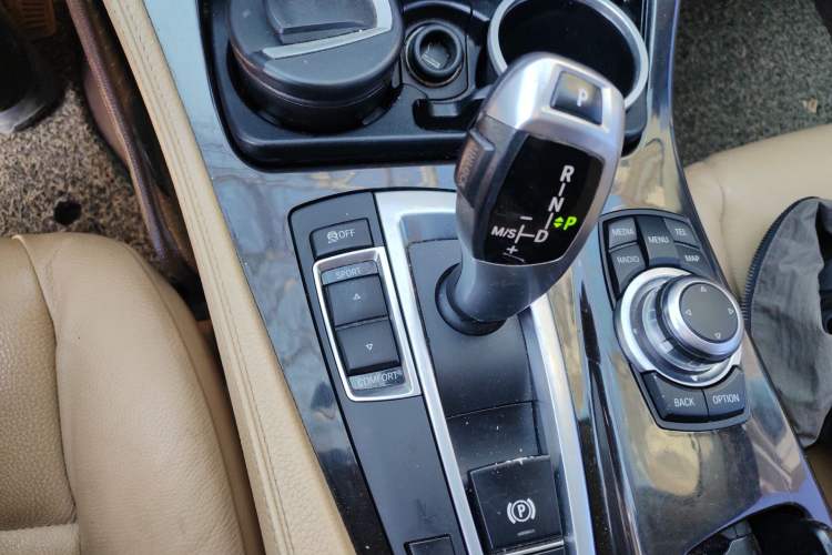 Used BMW 5 Series 2013 525Li Leading Model Gear Lever