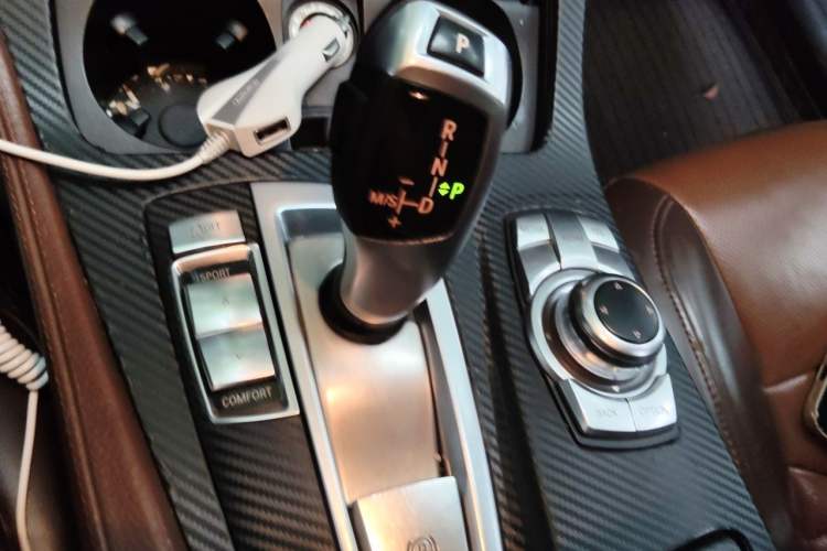 Used BMW 5 Series 2013 520Li Elegant Edition Gear Lever