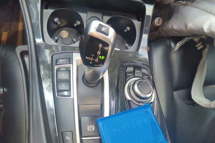 Used BMW 5 Series 2013 520Li Elegant Edition Gear Lever