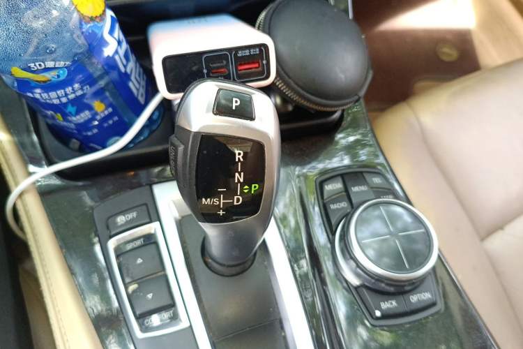 Used BMW 5 Series 2013 525Li Luxury Model Gear Lever