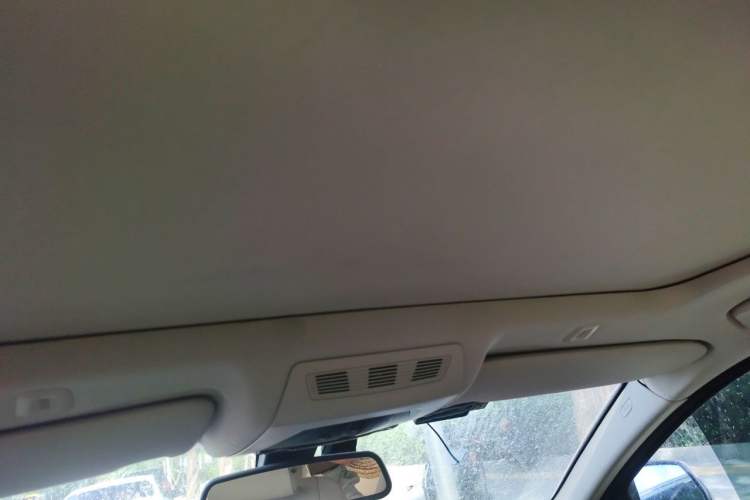 Used BMW 5 Series 2013 525Li Luxury Model Headliner