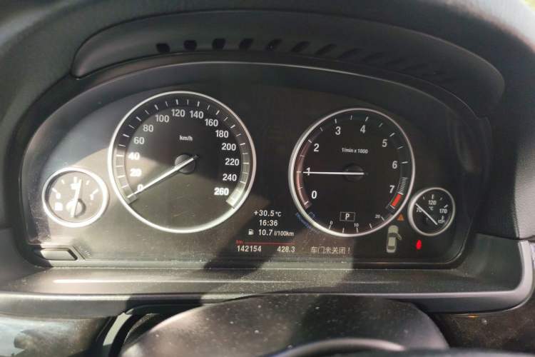 Used BMW 5 Series 2013 525Li Luxury Model Instrument Cluster