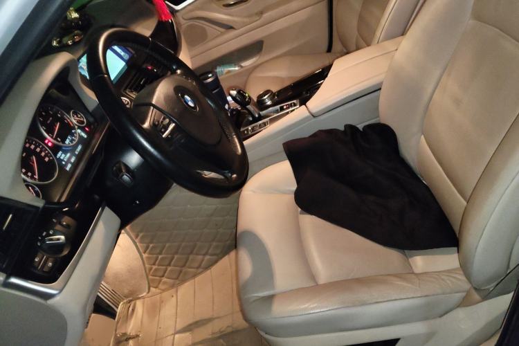 Used BMW 5 Series 2013 525Li Luxury Model Left Front Seat