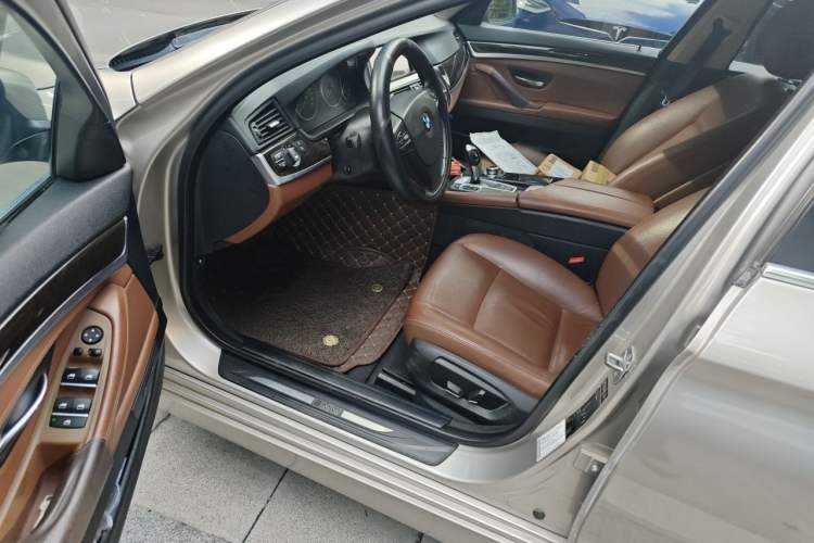 Used BMW 5 Series 2013 525Li Leading Model Left Front Seat