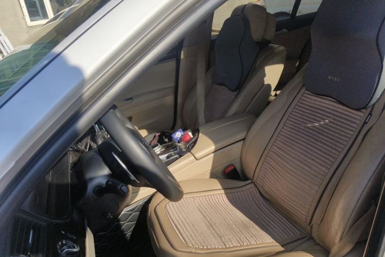 Used BMW 5 Series 2013 525Li Leading Model Left Front Seat