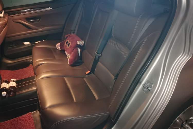 Used BMW 5 Series 2013 525Li Luxury Model Left Rear Seat