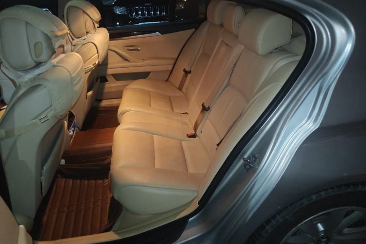 Used BMW 5 Series 2013 525Li Luxury Model Left Rear Seat