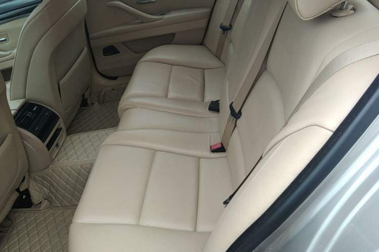 Used BMW 5 Series 2013 525Li Luxury Model Left Rear Seat