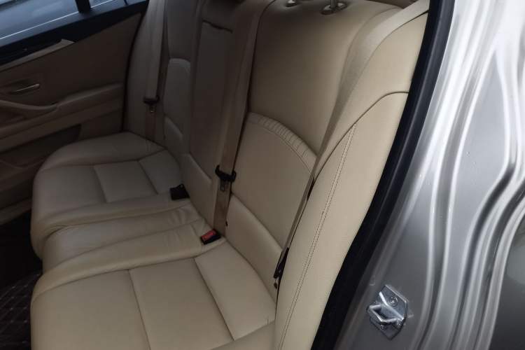 Used BMW 5 Series 2013 525Li Leading Model Left Rear Seat