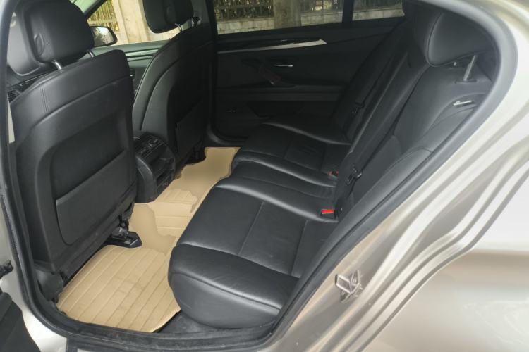 Used BMW 5 Series 2013 525Li Leading Model Left Rear Seat