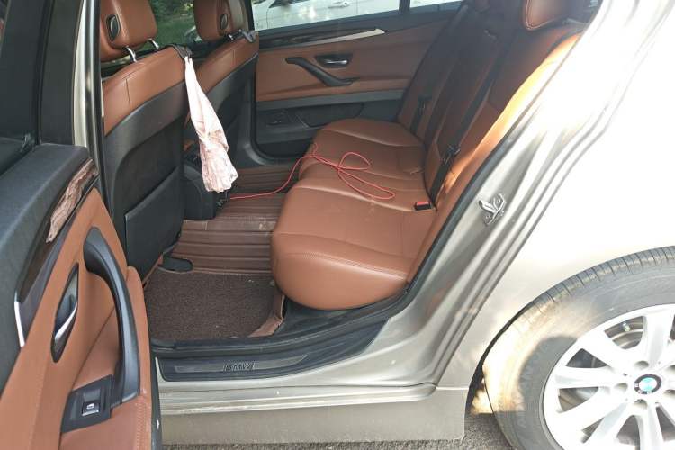 Used BMW 5 Series 2013 525Li Leading Model Left Rear Seat
