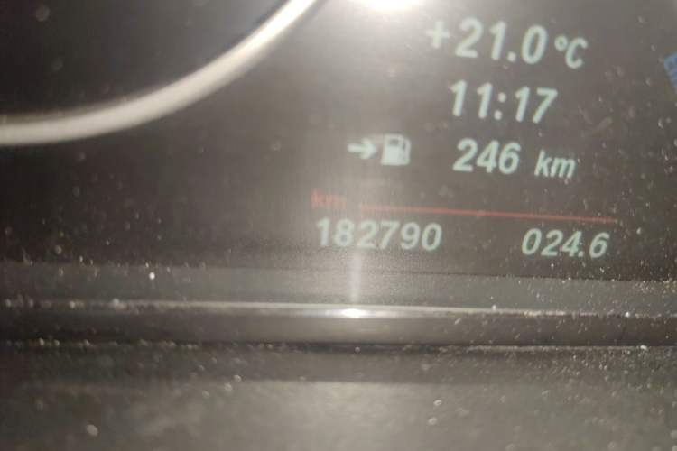 Used BMW 5 Series 2013 525Li Luxury Model Odometer Close Up