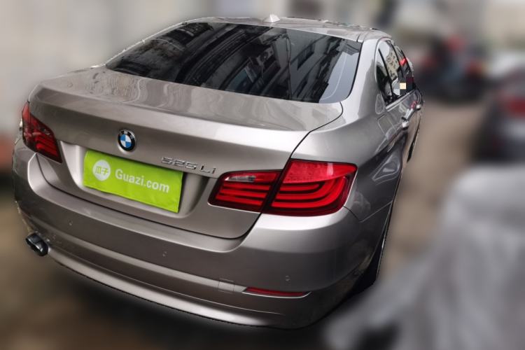 Used BMW 5 Series 2013 525Li Leading Model Rear Right 45 Deg