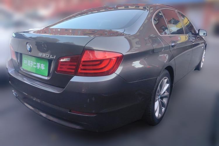 Used BMW 5 Series 2013 530Li Leading Model Rear Right 45 Deg