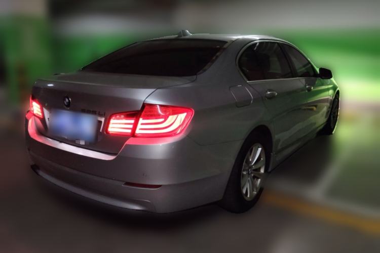 Used BMW 5 Series 2013 525Li Luxury Model Rear Right 45 Deg