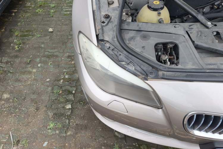 Used BMW 5 Series 2013 525Li Luxury Model Right Front Headlight