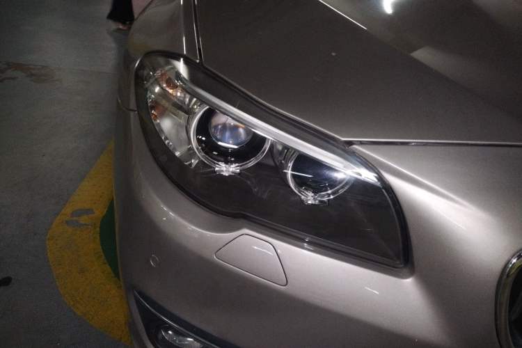 Used BMW 5 Series 2013 525Li Leading Model Right Front Headlight