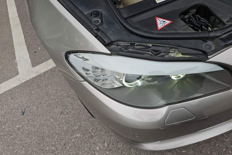 Used BMW 5 Series 2013 525Li Luxury Model Right Front Headlight