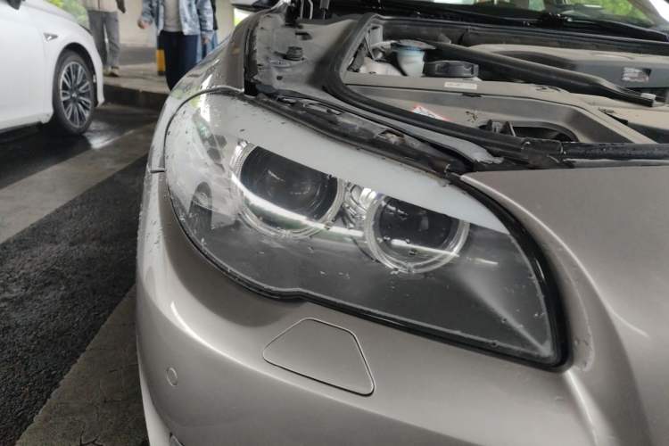 Used BMW 5 Series 2013 520Li Elegant Edition Right Front Headlight