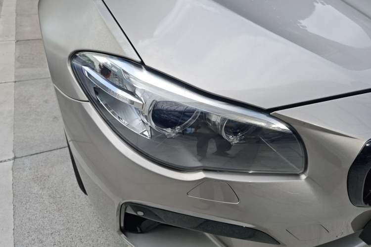 Used BMW 5 Series 2013 525Li Leading Model Right Front Headlight