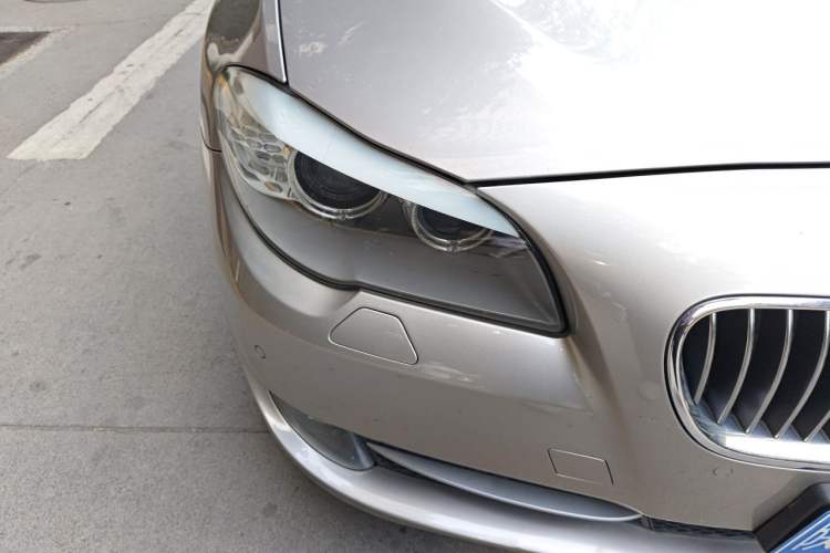 Used BMW 5 Series 2013 530Li Leading Model Right Front Headlight