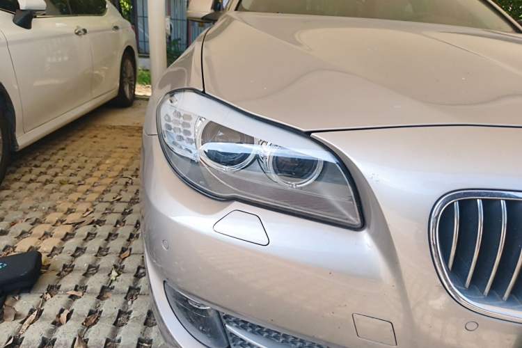 Used BMW 5 Series 2013 530Li Leading Model Right Front Headlight