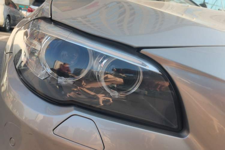 Used BMW 5 Series 2013 525Li Leading Model Right Front Headlight