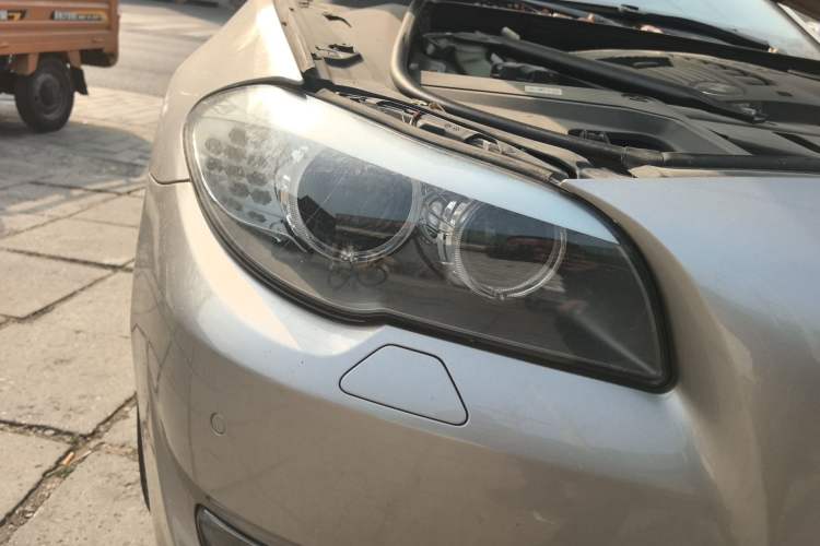 Used BMW 5 Series 2013 530Li Luxury Model Right Front Headlight