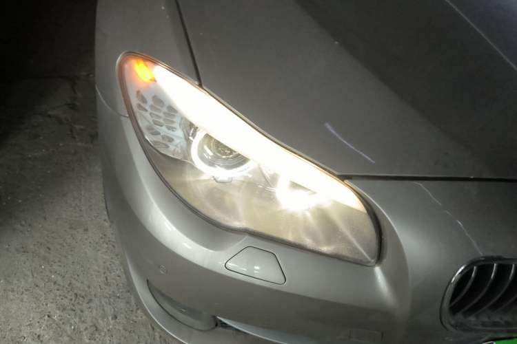 Used BMW 5 Series 2013 520Li Elegant Edition Right Front Headlight