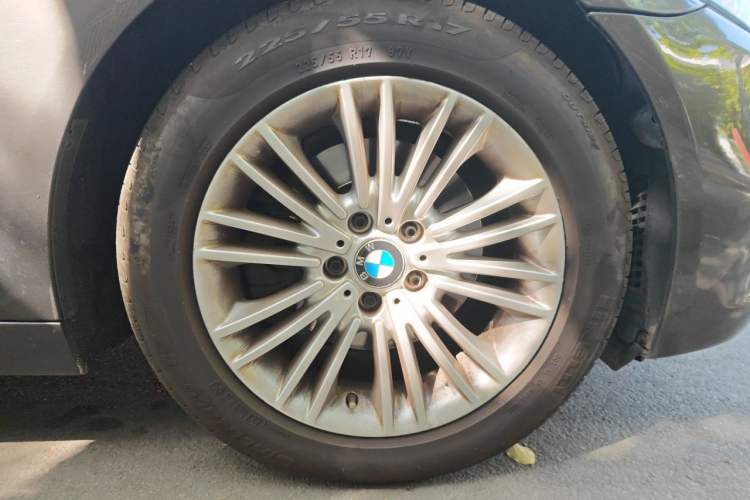 Used BMW 5 Series 2013 525Li Leading Model Right Front Wheel Hub