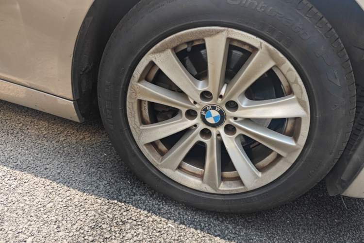 Used BMW 5 Series 2013 520i Elegant Edition Right Front Wheel Hub