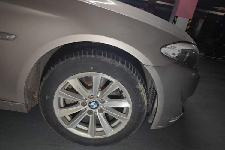 Used BMW 5 Series 2013 525Li Luxury Model Right Front Wheel Hub
